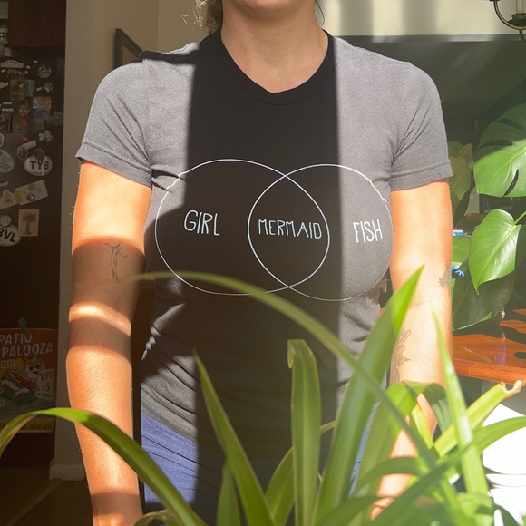 American Apparel Graphic Tee - Picture 1 of 3